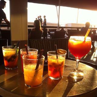 Mis libros también en un bar de copas, ¿por qué no?