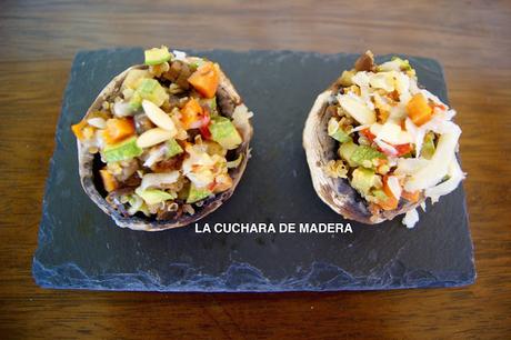 CHAMPIÑONES RELLENOS DE VERDURAS Y QUINOA