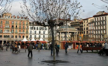 Pamplona: La ciudad más allá de San Fermín plazaCastilloPamplona