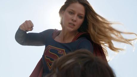 SUPERGIRL -TEMPORADA 1- HOSTILE TAKEOVER