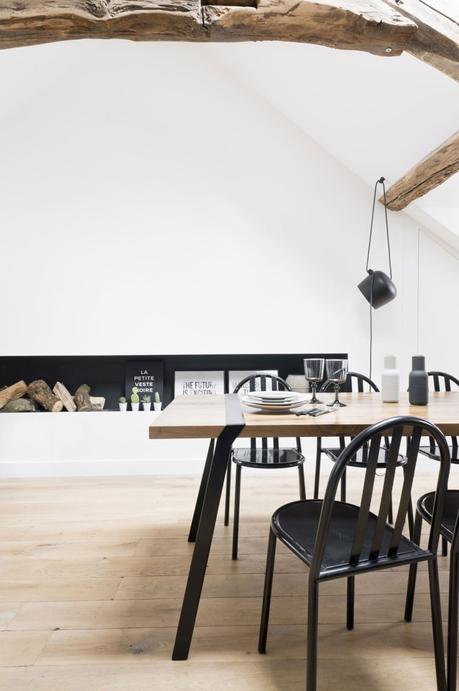 vigas en el techo estilo rústico moderno estilo nórdico escandinavo decoración espacios pequeños decoracion diseño interiores decoración áticos cocinas negras nordicas blog decoración nórdica 