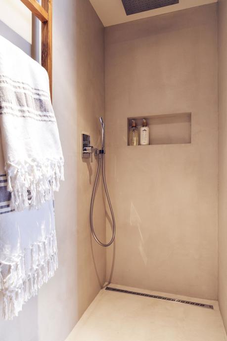 vigas en el techo estilo rústico moderno estilo nórdico escandinavo decoración espacios pequeños decoracion diseño interiores decoración áticos cocinas negras nordicas blog decoración nórdica 