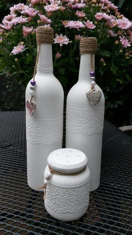 Botellas pintadas con encaje