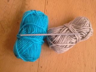 Tejiendo con agujas y ganchillo Tejiendo con agujas y ganchillo