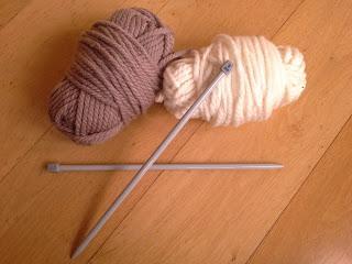 Tejiendo con agujas y ganchillo Tejiendo con agujas y ganchillo