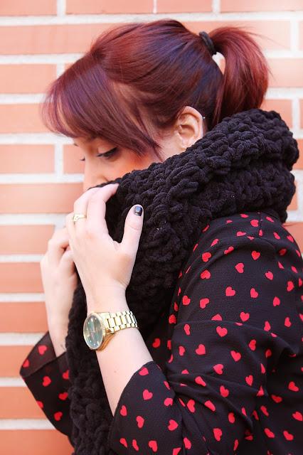 BUFANDA DE GANCHILLO NEGRA