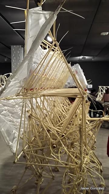 Theo Jansen. Asombrosas criaturas. Amazing creatures Exposición Exhibition Fundación Telefónica.