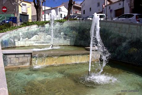 10 Increíbles Trampantojos y murales en Navalcarnero por Alberto Pirrongelli