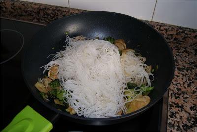 fideos de aroz con verduras paso 5