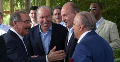 Mientras su hija y su yerno son  juzgados en Palma, el rey Juan Carlos rejuvenece en La Florida.
