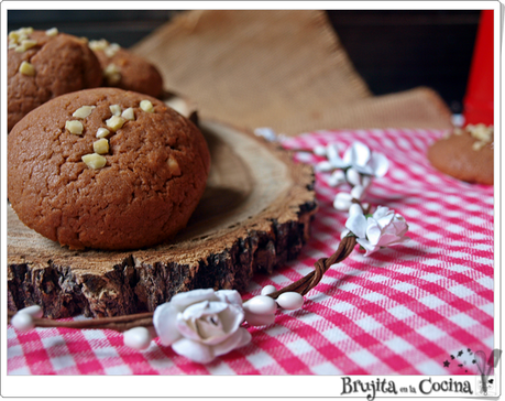 Galletas de turrón blando chocolateadas