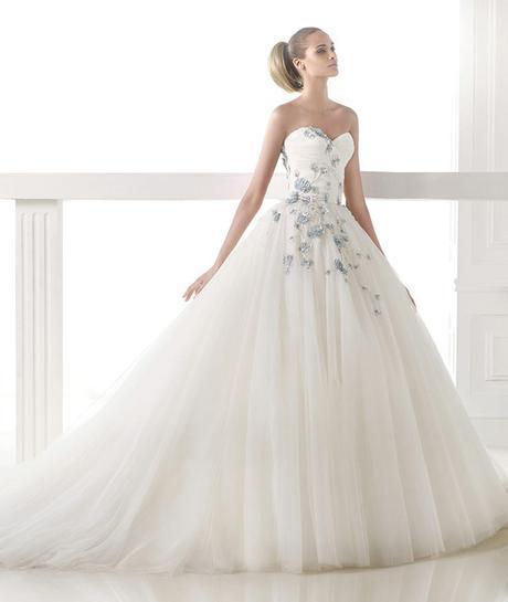 Que vestido de novia te sentará mejor según tu silueta