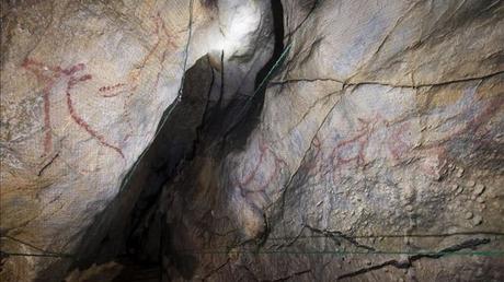 Covalanas, cueva cántabra muestra