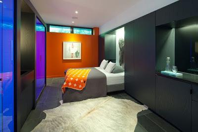 Pool House Minimalissta en Toronto