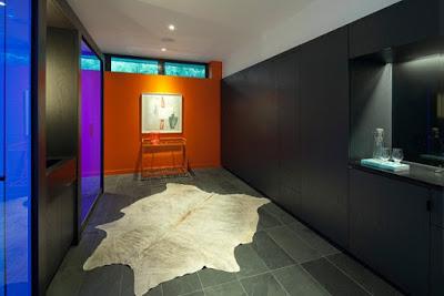 Pool House Minimalissta en Toronto