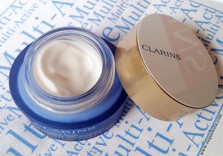 Multi-Activ Jour & Nuit de Clarins, La Quinta Generación del Tratamiento Número 1 en Europa para Treintañeras