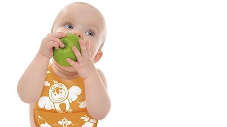 Nuevo baberos para bebés Funny Friends de Nikidom