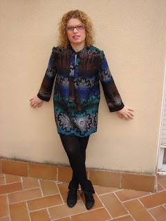 VESTIDO CON AIRES SETENTEROS