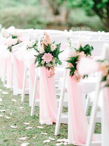 14 Ways to Use Pantone's Colors of the Year 2016 - Rose Quartz and Serenity - In Your Wedding: Ribbon wedding ceremony aisle markers {Pasha Belman Photography}: 