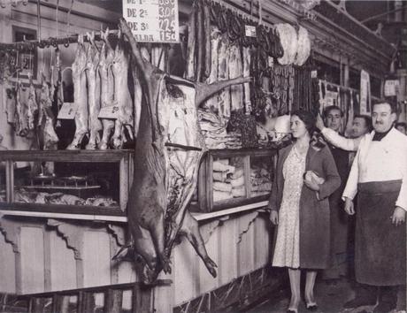 La vida en sepia del Mercado de la Cebada