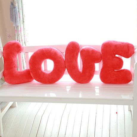 letras de algodon grandes con palabra love para decorar en san valentin
