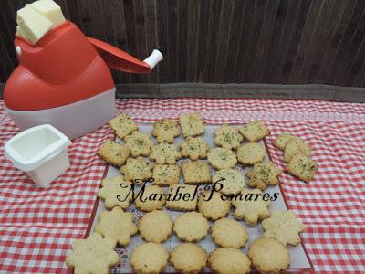 Galletas integrales de avena con queso.
