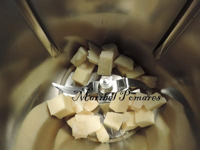 Galletas integrales de avena con queso.