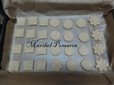 Galletas integrales de avena con queso.