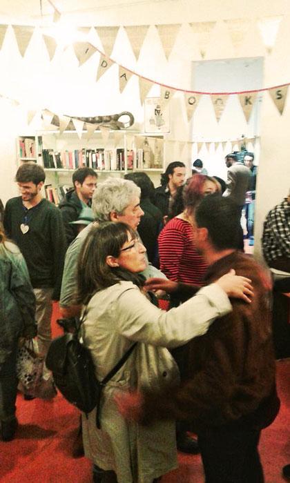 AIDA Books&More, libros de segunda mano que laten Aida Books&More Barcelona, librería solidaria