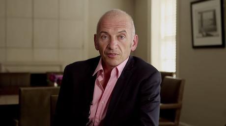 Exhibition on screen - La mujer del arete de perla (Invitación promocional)