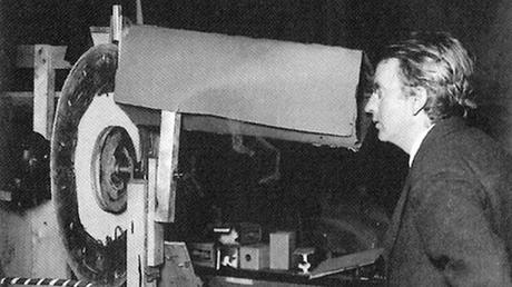 ¿Quién inventó la televisión mecánica? John Logie Baird ¿Quién inventó la televisión mecánica? John Logie Baird