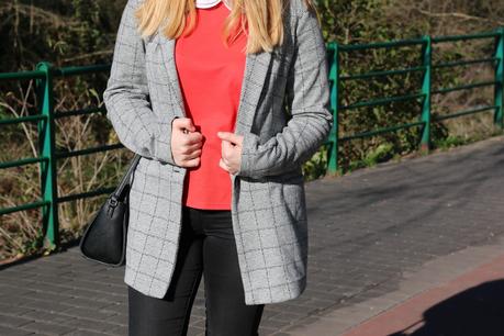 Outfit sencillo y chic para ir a clase