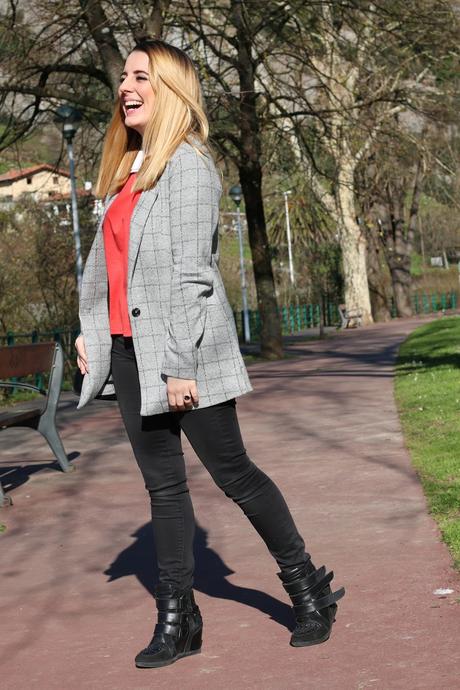 Outfit sencillo y chic para ir a clase