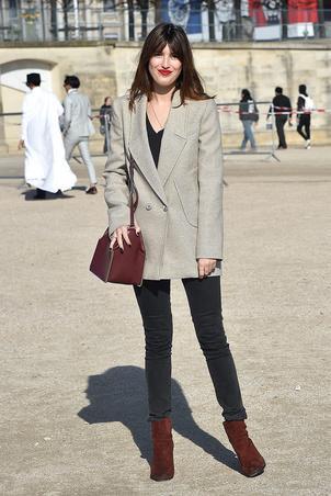 Chicas It : Jeanne Damas...