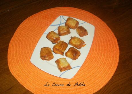 Hojaldres de atún con tomate