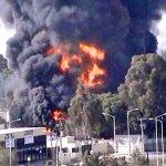 Dos tanques de químicos se incendian en la Zona Industrial