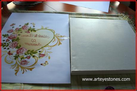 LIENZO CON FLORES DE PASTA Y SILICONA...UN RECUERDO DE CINCUENTA AÑOS!!!