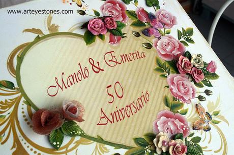 LIENZO CON FLORES DE PASTA Y SILICONA...UN RECUERDO DE CINCUENTA AÑOS!!!