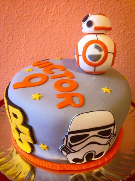 Tarta BB-8 de Star Wars,  el despertar de la fuerza