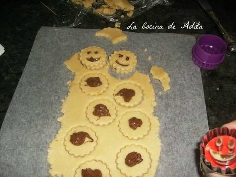 Galletas  de caritas, con chocolate