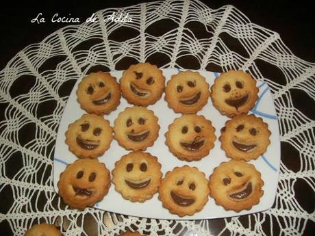 Galletas  de caritas, con chocolate