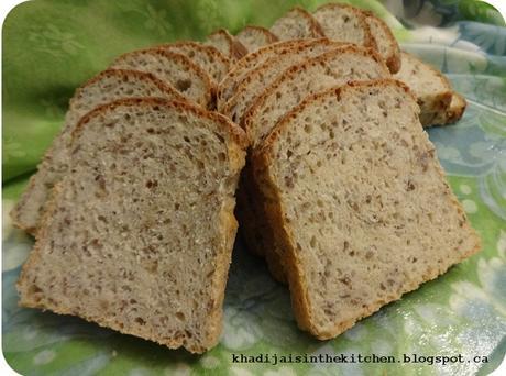 PAIN DE LA SEMAINE: PAIN AUX GRAINES DE LIN / BREAD OF THE WEEK: FLAXSEED BREAD / PAN DE LA SEMANA: PAN CON SEMILLAS DE LINO /خبز الاسبوع :خبز بذور الكتان