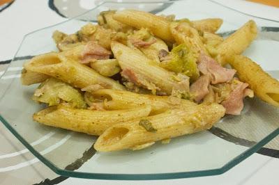 Pasta con coles al garam masala