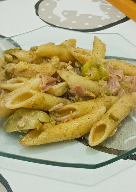 Pasta con coles al garam masala