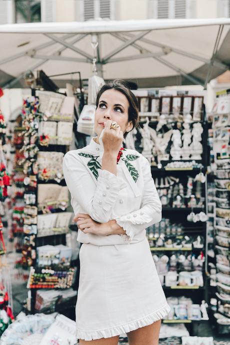 Firenze4Ever-Luisa_VIa_Roma-Gucci_White_Dress-Gucci_Gold_Sandals-Outfit-Florence-Street_Style-24