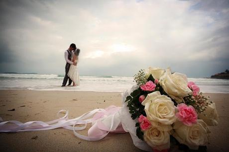 DECORACIÓN DE UNA BODA EN LA PLAYA