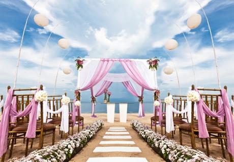 DECORACIÓN DE UNA BODA EN LA PLAYA