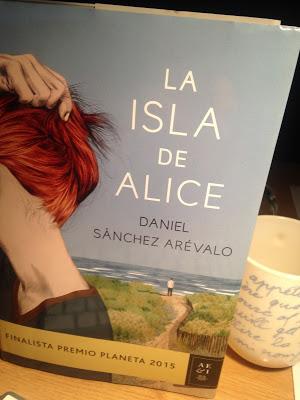 ¿eres un náufrago en busca de libro ? tu salvación es La isla de Alice