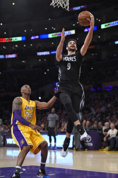 Ricky vuelve a enamorar a Hollywood con 15 asistencias