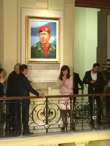 Chávez y Kirchner salen de La Casa Rosada